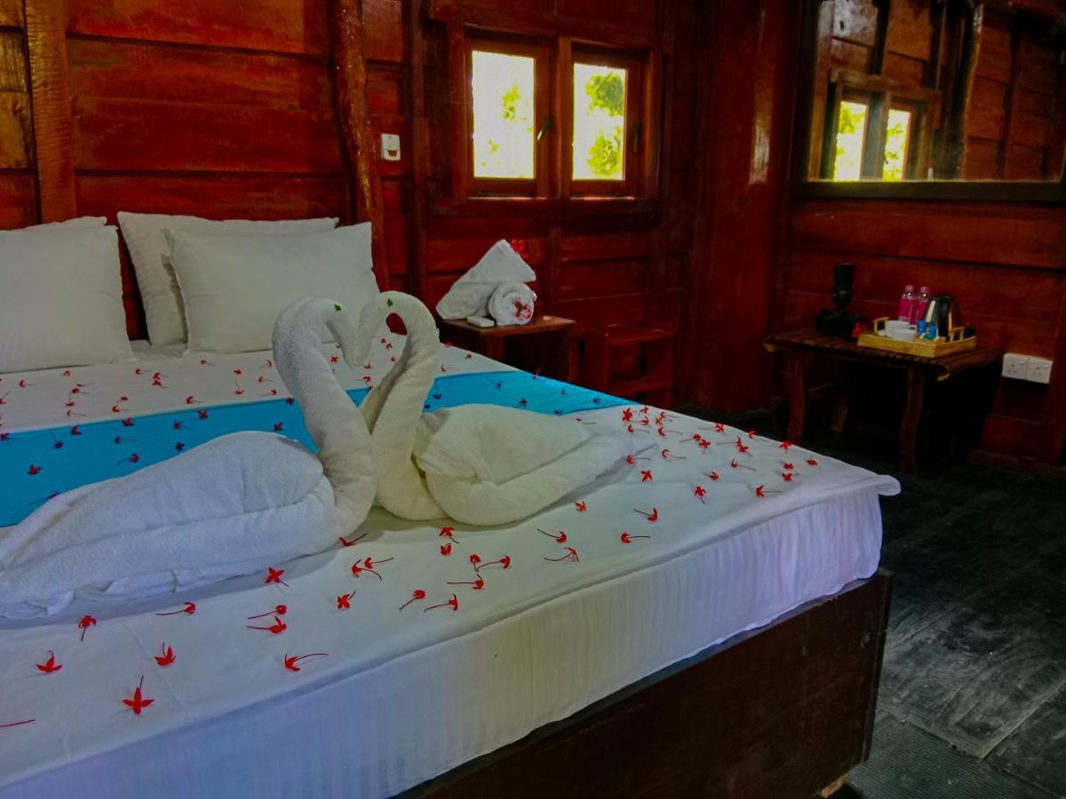 Ceylon Amigos Eco Resort Сигирия Экстерьер фото